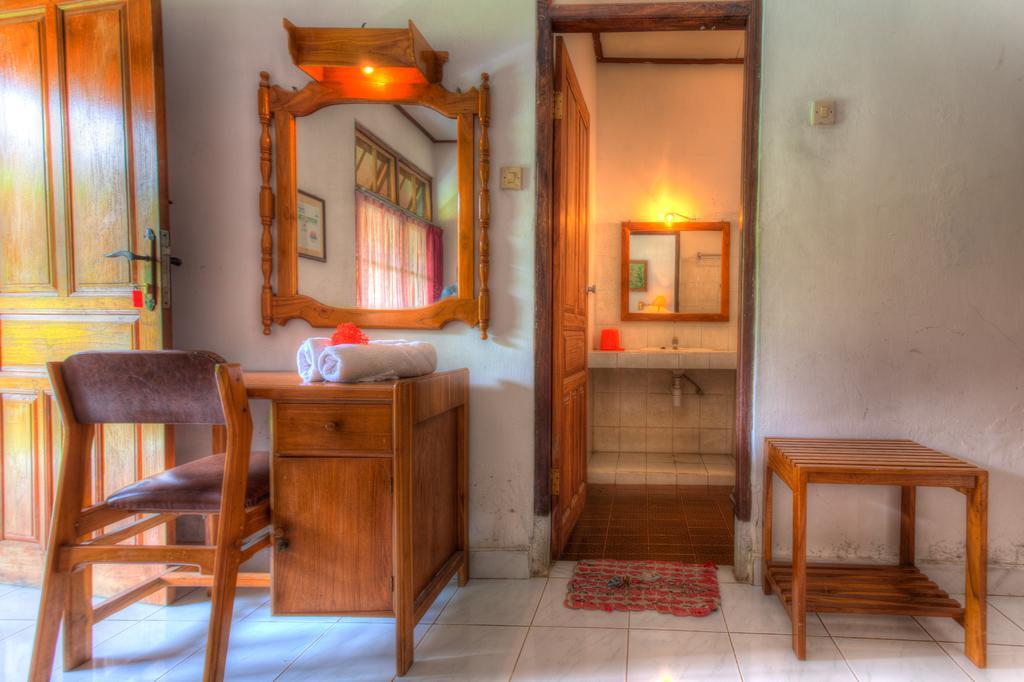 Hotel Angsoka Temukus Quarto foto