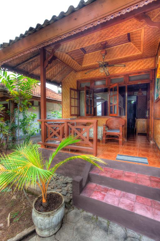 Hotel Angsoka Temukus Exterior foto